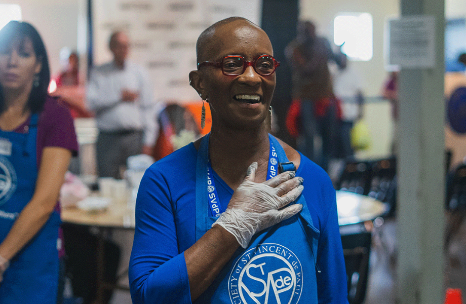 Volunteer serving at SVdP's Phoenix Dining Room